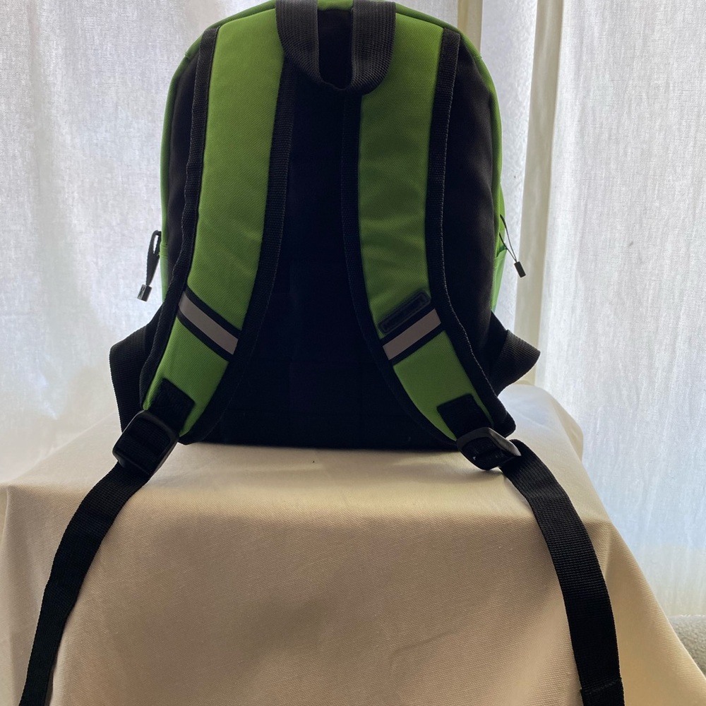 Minecraft Mini Backpack - Picture 2 of 4